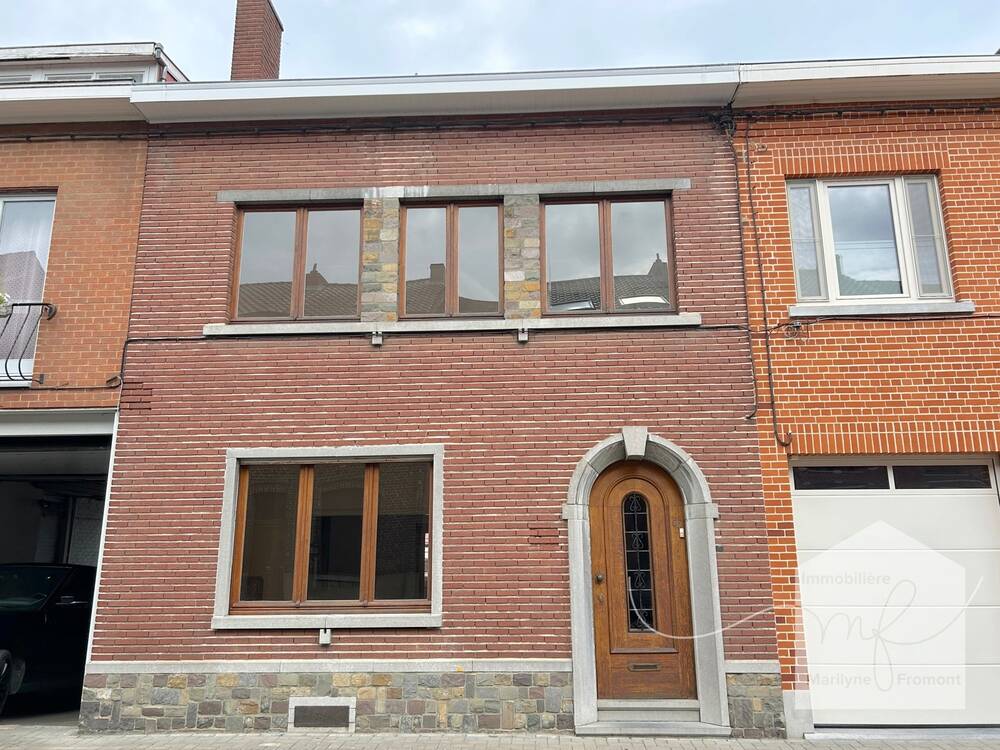 Maison à louer à Waudrez 7131 700.00€ 2 chambres 161.00m² - annonce 515044