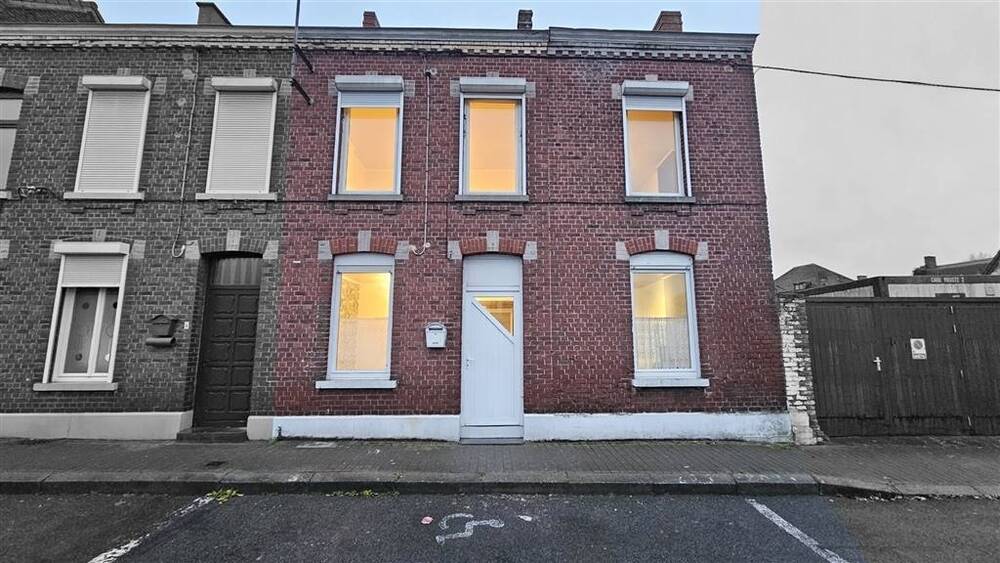 Maison à vendre à Quiévrain 7380 90000.00€ 3 chambres 122.00m² - annonce 516085