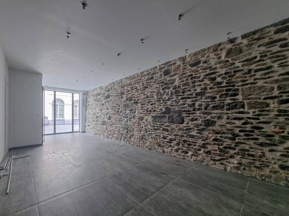Commerce à louer à Tournai 7500 575.00€ chambres 48.00m² - annonce 518819
