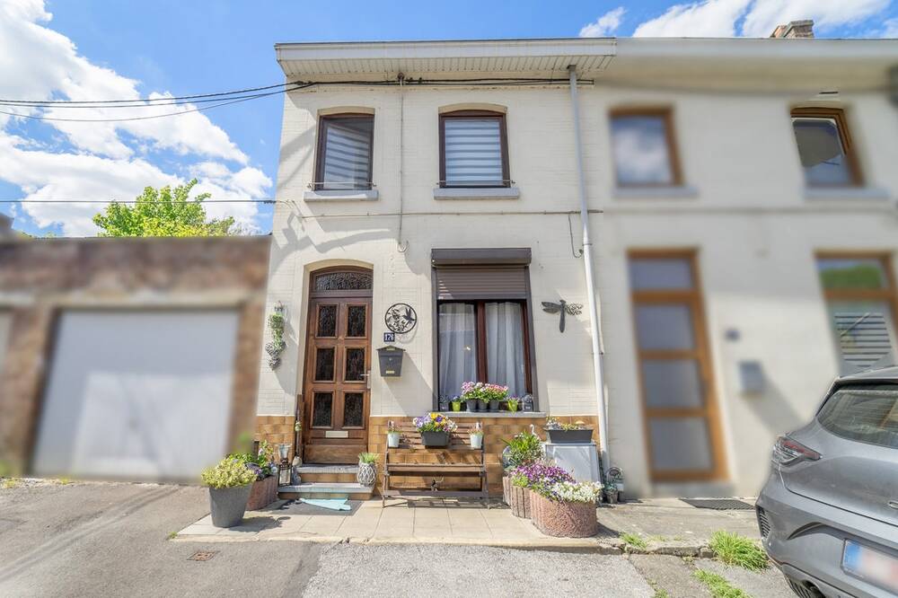 Maison à à Couillet 6010 78000.00€ 2 chambres 78.00m² - annonce 518952
