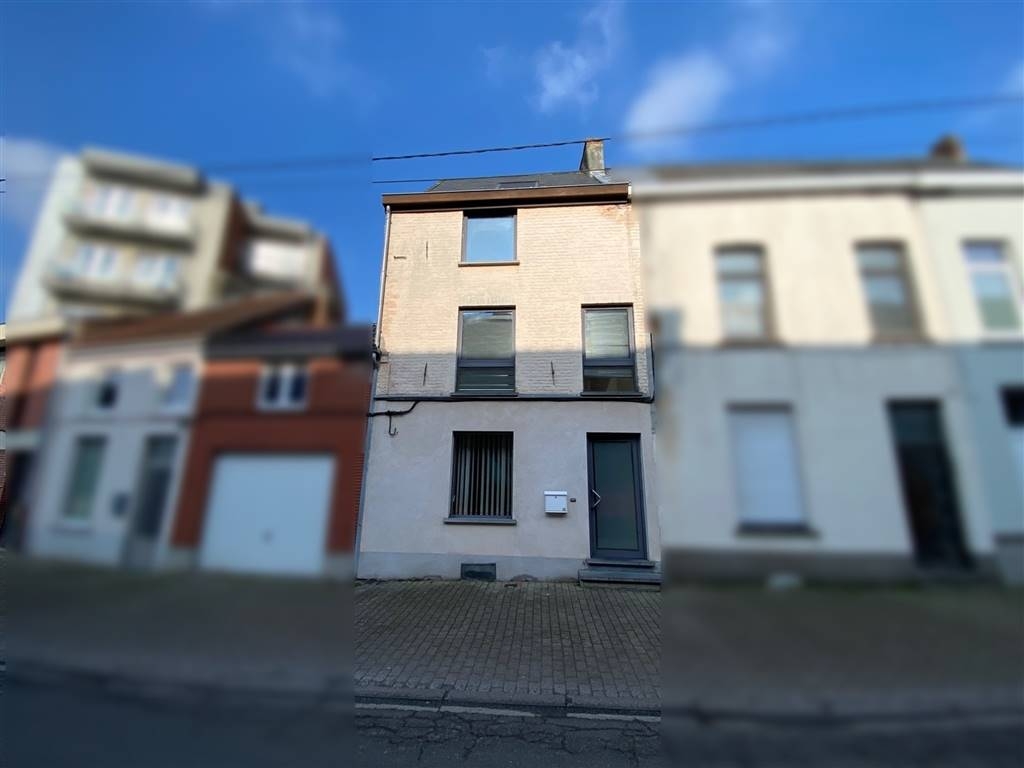 Maison à louer à Leuze-en-Hainaut 7900 740.00€ 2 chambres 125.00m² - annonce 518122