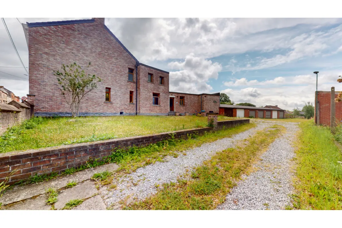 Maison à vendre à Courcelles 6180 319000.00€ 3 chambres 247.00m² - annonce 521123