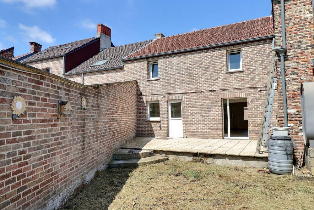 Maison à vendre à Courcelles 6180 210000.00€ 3 chambres 120.00m² - annonce 520955