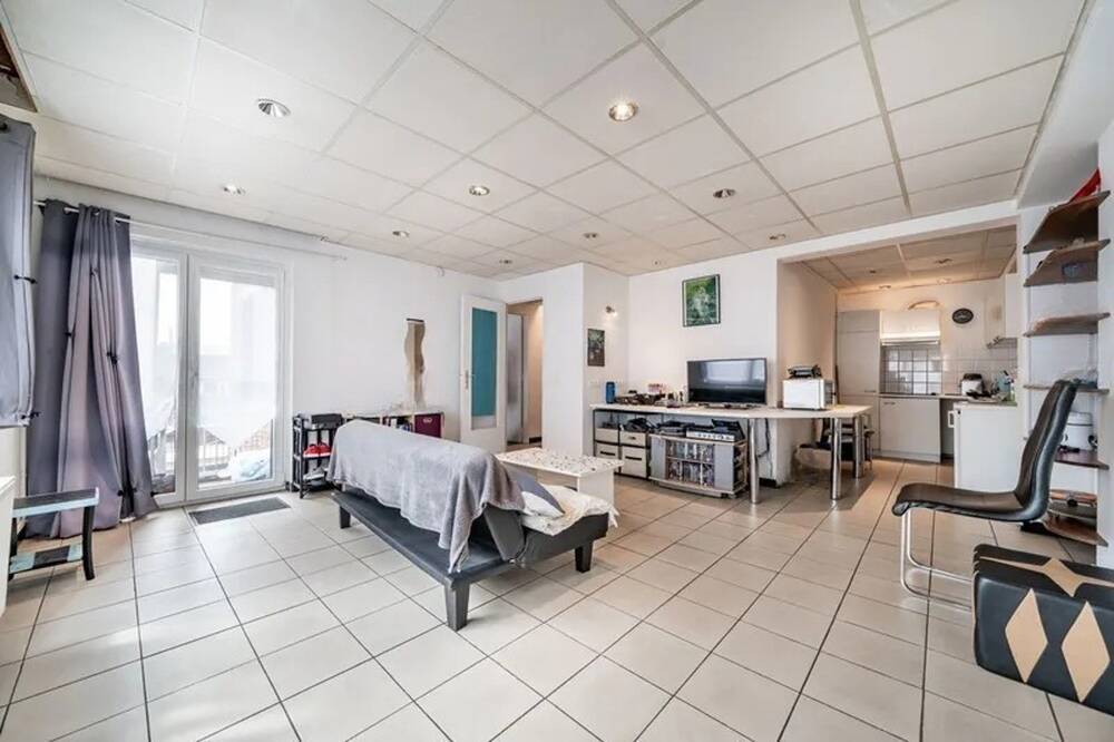 Appartement à vendre à Charleroi 6000 85000.00€ 1 chambres 43.00m² - annonce 521884