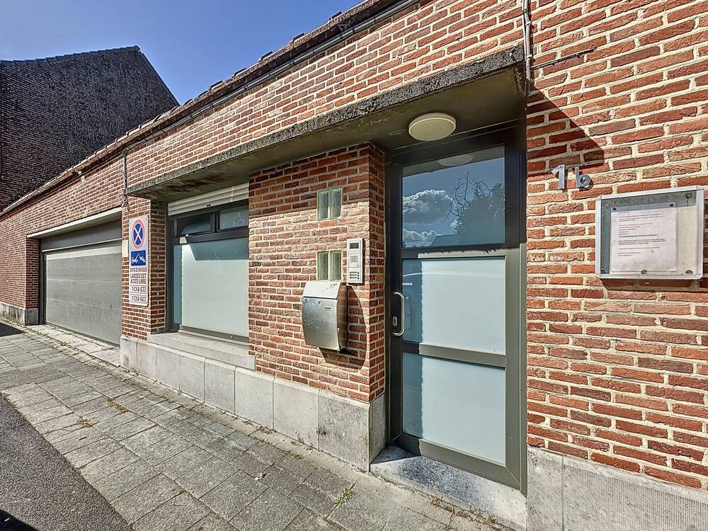 Commerce à louer à Tournai 7500 700.00€ chambres 60.00m² - annonce 522371