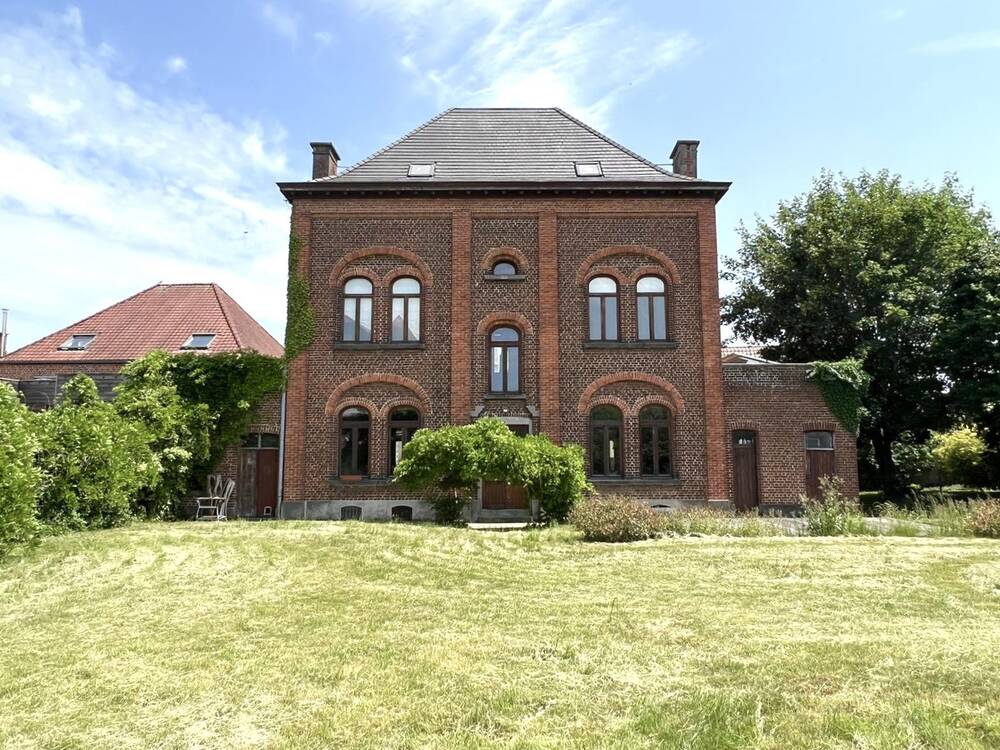 Maison de maître à vendre à Ellezelles 7890 595000.00€ 5 chambres 550.00m² - annonce 522462
