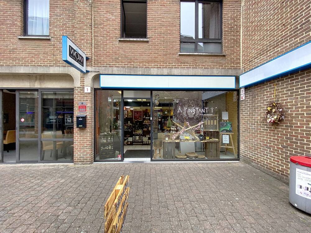 Commerce à louer à Mouscron 7700 650.00€ chambres 76.00m² - annonce 523459