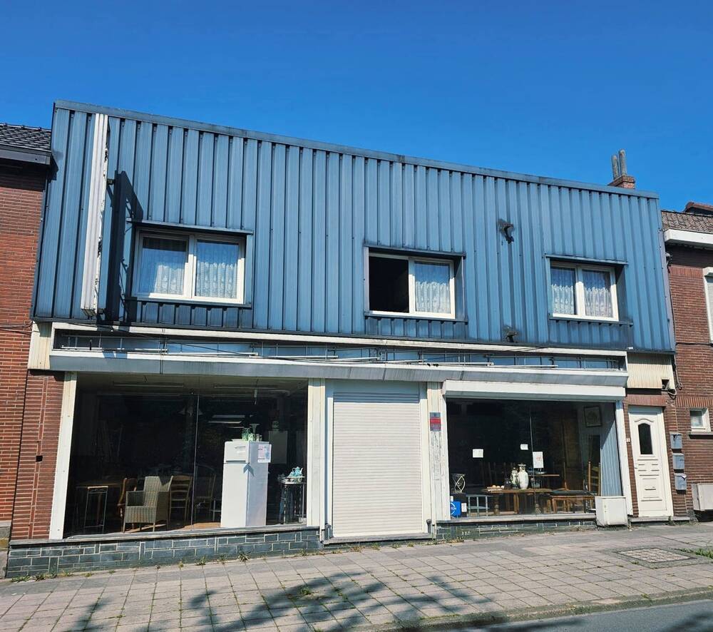Immeuble mixte à vendre à Roux 6044 320000.00€ 2 chambres 620.00m² - annonce 523018