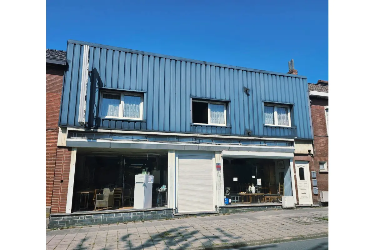 Immeuble mixte à vendre à Roux 6044 320000.00€ 2 chambres 620.00m² - annonce 523018