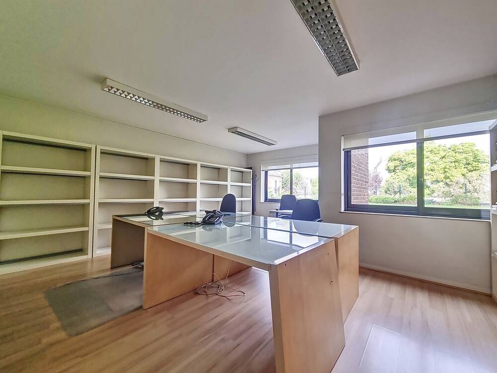 Commerce à vendre à Mons 7000 220000.00€ chambres 115.00m² - annonce 524851
