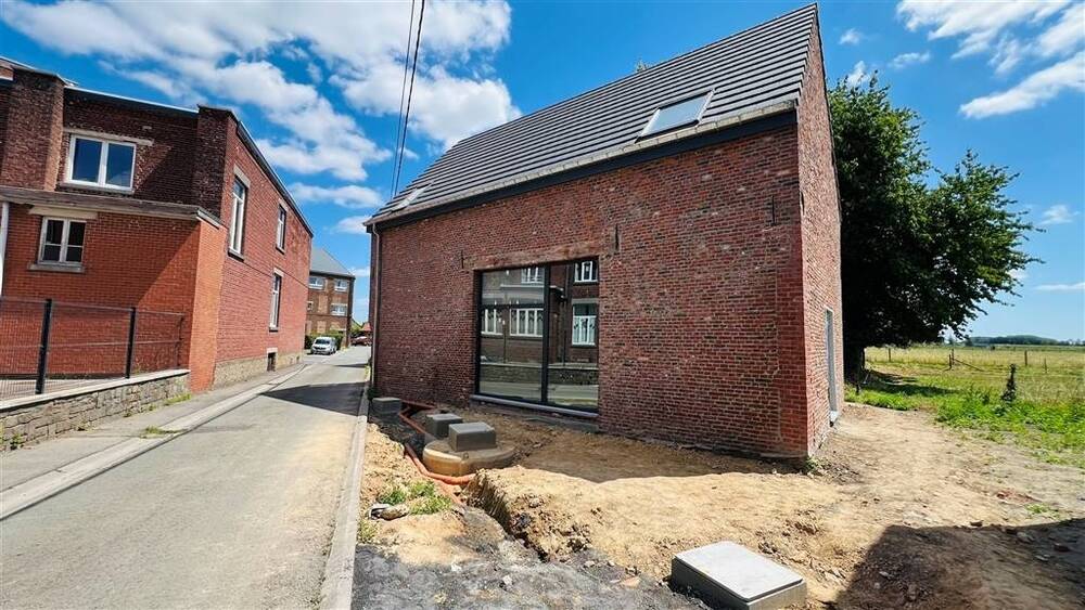 Maison à vendre à Willaupuis 7904 175000.00€ 3 chambres 250.00m² - annonce 527323