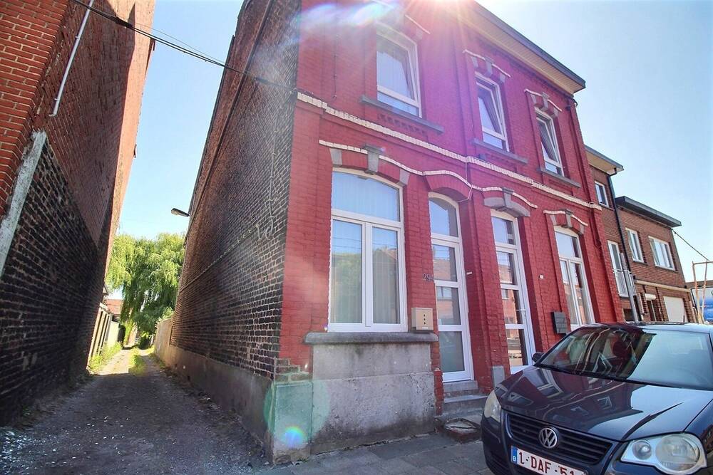 Maison à vendre à Montignies-sur-Sambre 6061 139000.00€ 2 chambres 130.00m² - annonce 527262
