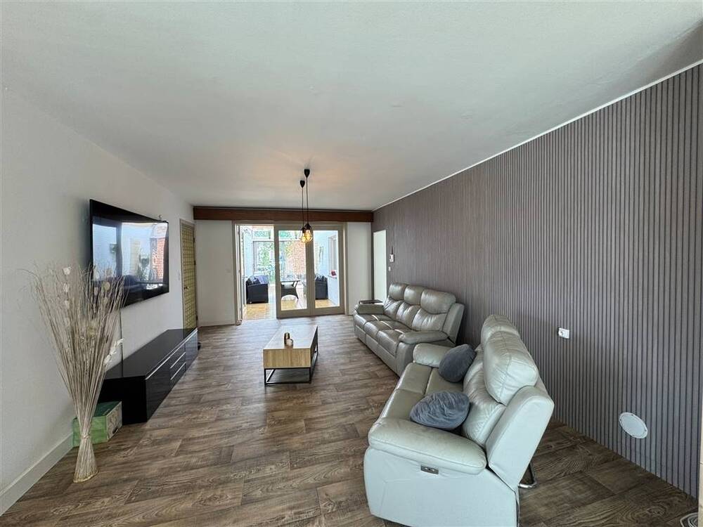 Maison à à Péruwelz 7600 285000.00€ 4 chambres 230.00m² - annonce 526397