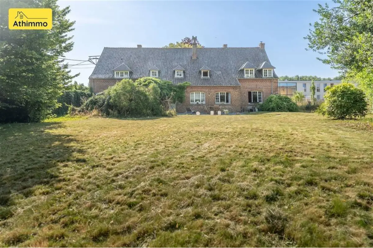 Maison à vendre à Brugelette 7940 300000.00€ 4 chambres 420.00m² - annonce 642592