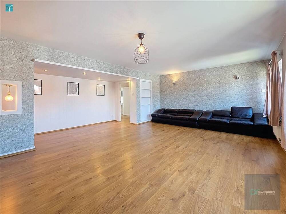Appartement à vendre à Montigny-le-Tilleul 6110 235000.00€ 3 chambres 130.00m² - annonce 528932
