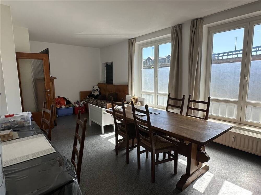 Appartement à vendre à Charleroi 6000 89000.00€ 1 chambres 67.00m² - annonce 529070
