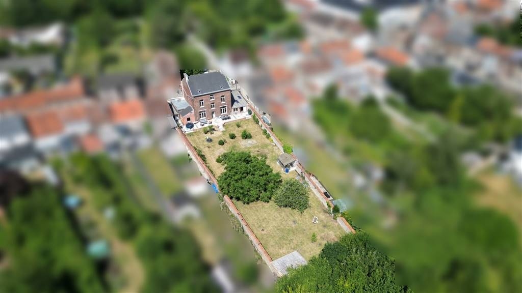 Maison à à Péruwelz 7600 300000.00€ 4 chambres 485.00m² - annonce 529604