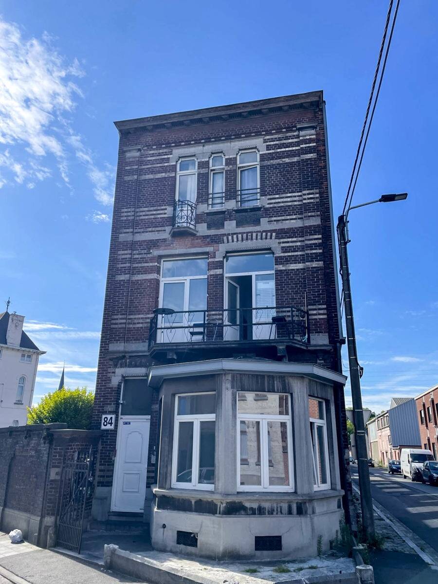 Immeuble de rapport - Immeuble à appartement à vendre à Marchienne-au-Pont 6030 315000.00€ 9 chambres 267.00m² - annonce 530254