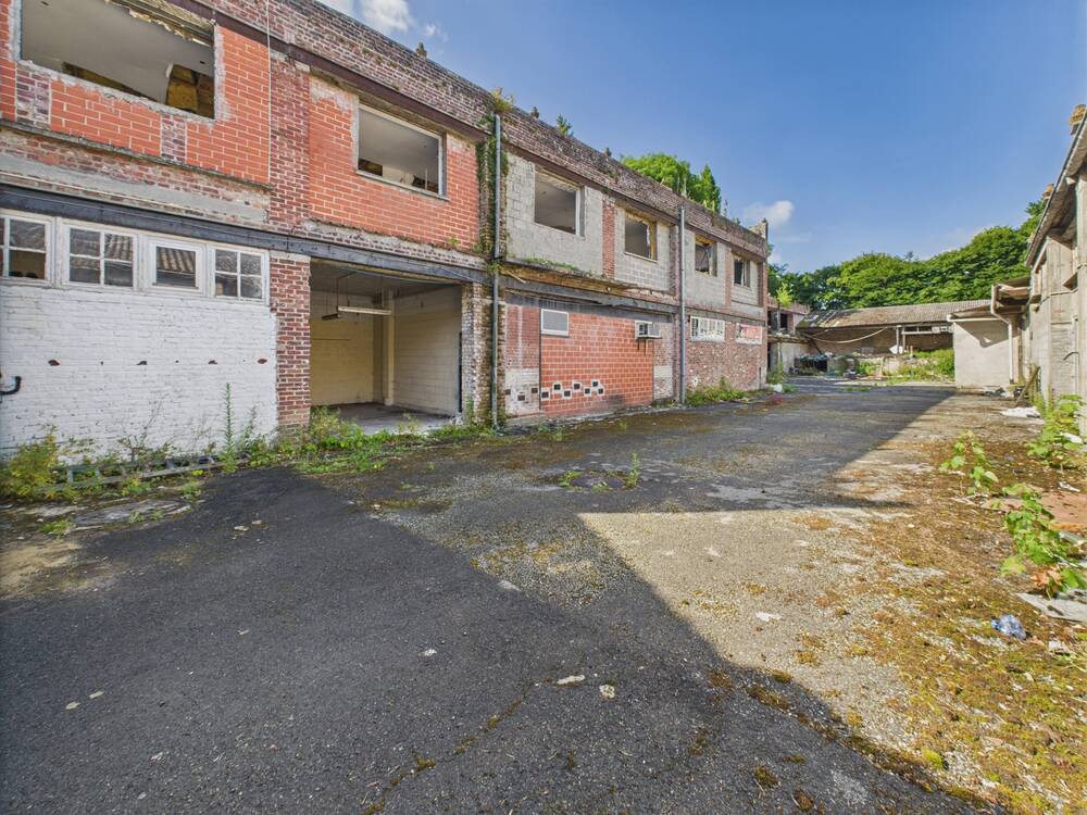 Commerce à vendre à Tournai 7500 249000.00€ chambres 1745.00m² - annonce 530859