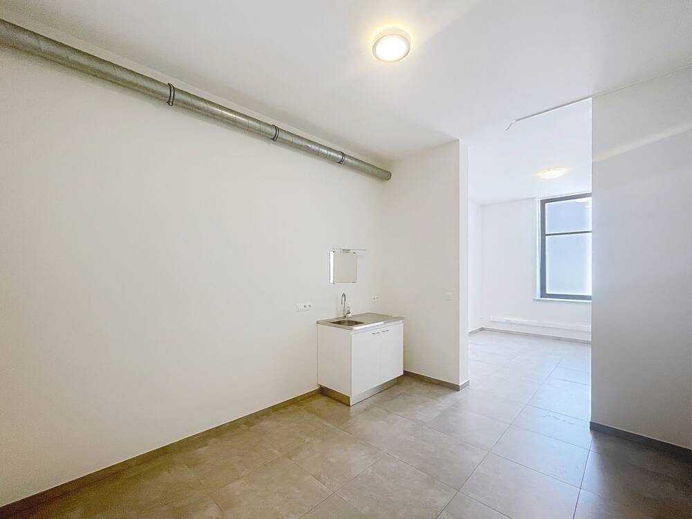 Commerce à louer à Mons 7000 900.00€  chambres 67.00m² - annonce 530937