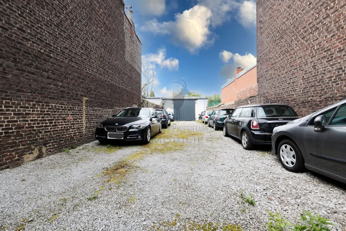 Box à vendre à Marchienne-au-Pont 6030 109999.00€  chambres m² - annonce 531747