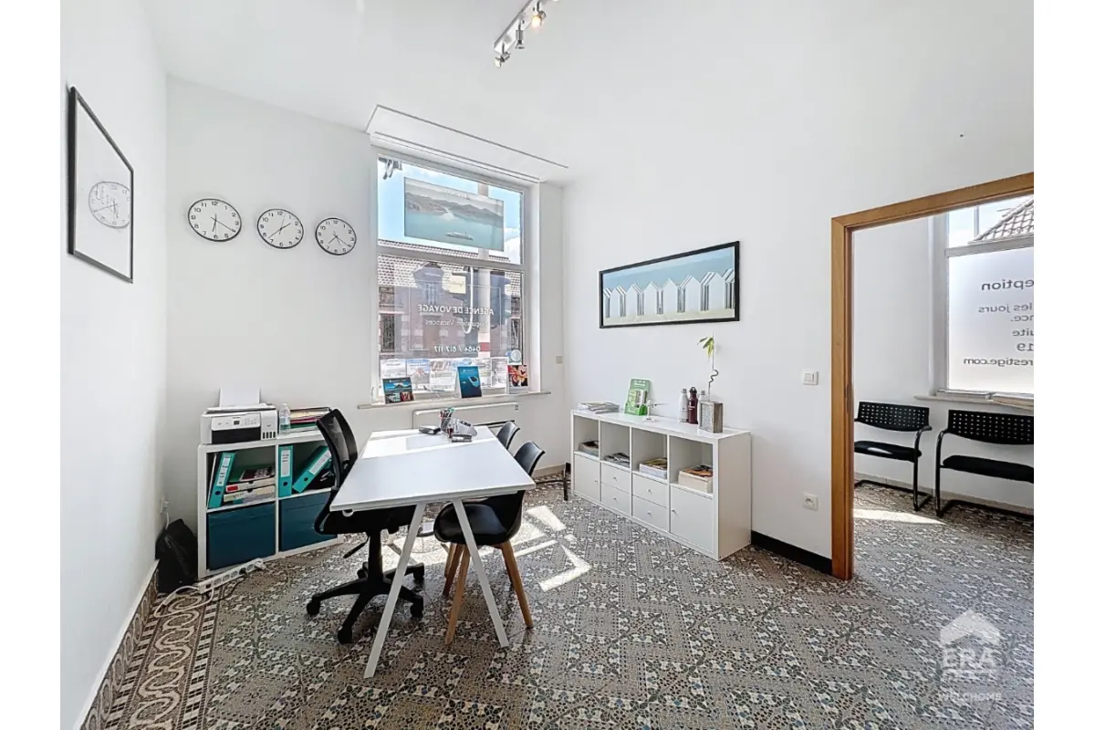 Commerce à louer à Casteau 7061 365.00€ 0 chambres 15.50m² - annonce 532199