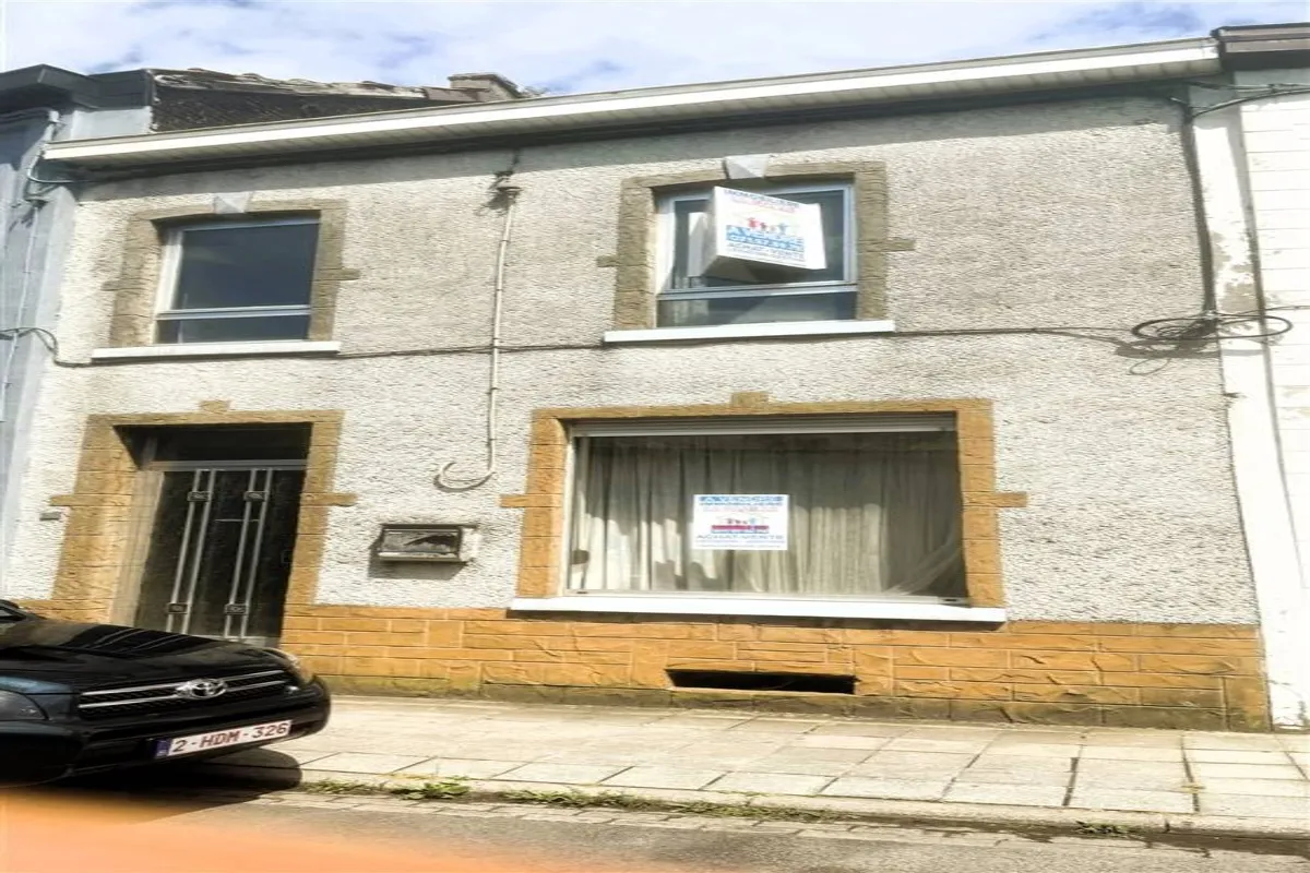 Maison à vendre à Marchienne-au-Pont 6030 90000.00€ 3 chambres 153.00m² - annonce 534292