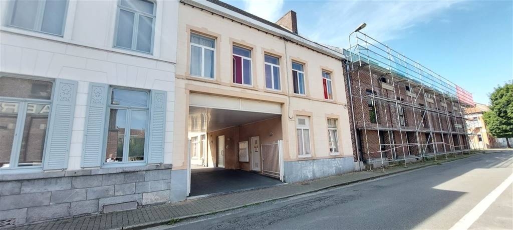 Appartement à louer à Leuze-en-Hainaut 7900 725.00€ 2 chambres m² - annonce 533994