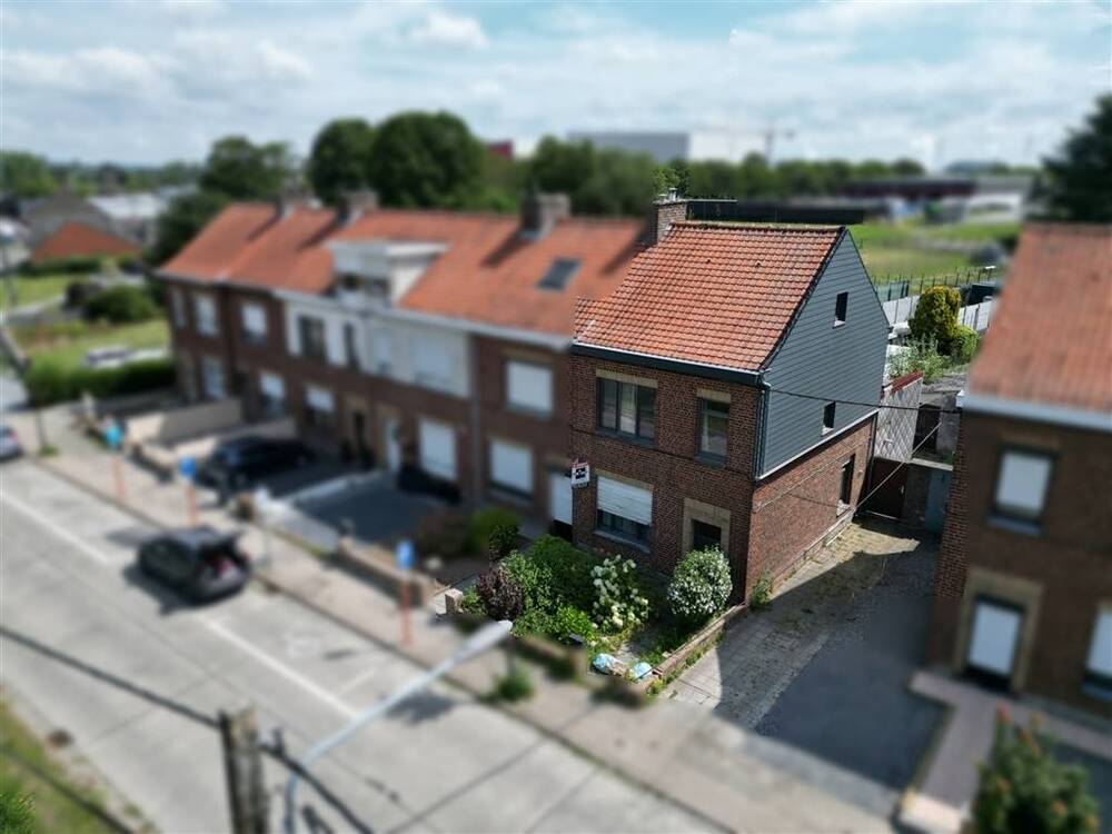 Maison à vendre à Leuze-en-Hainaut 7900 140000.00€ 4 chambres 140.00m² - annonce 534745