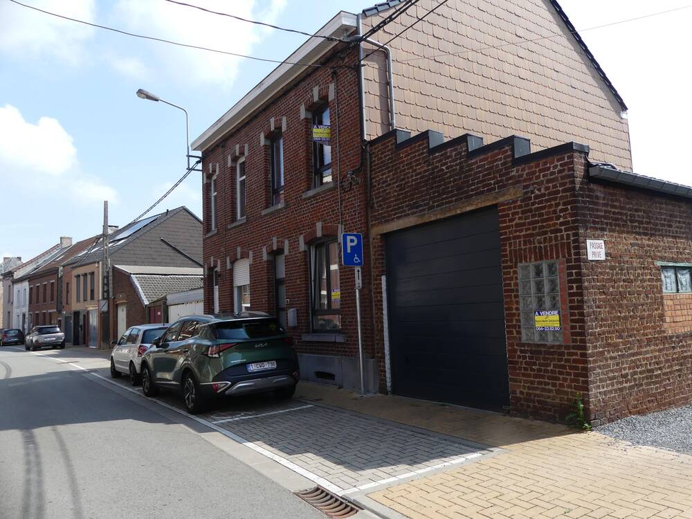 Maison à vendre à Houdeng-Goegnies 7110 200000.00€ 2 chambres 110.00m² - annonce 536327
