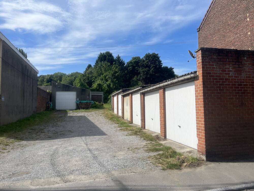 Box à vendre à Mont-sur-Marchienne 6032 109000.00€  chambres m² - annonce 536058