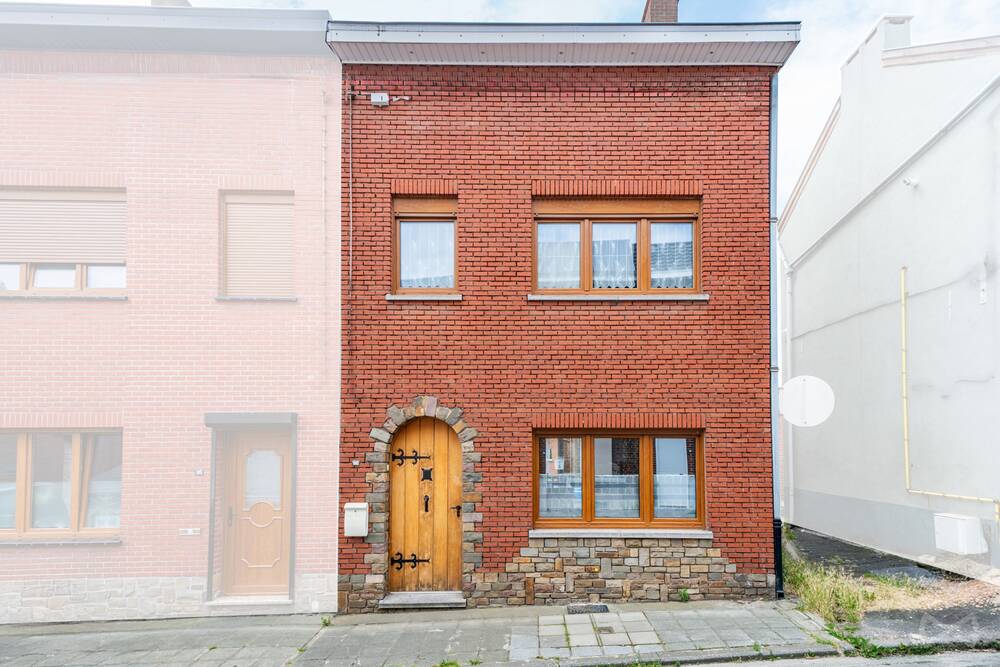 Maison à à Gilly 6060 247000.00€ 5 chambres 163.00m² - annonce 536386