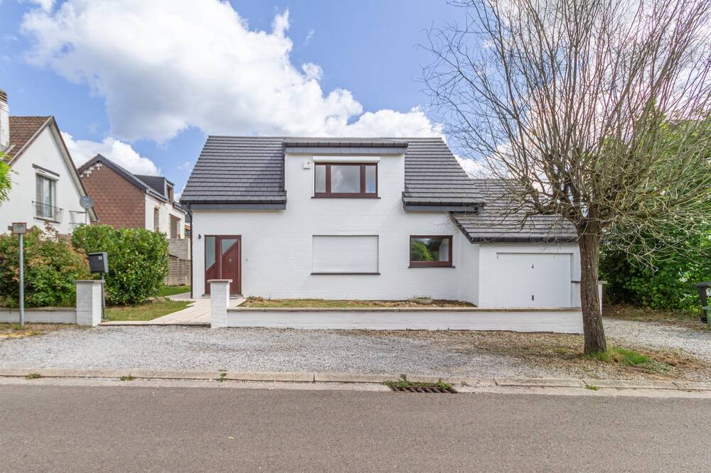 Maison à vendre à Nalinnes 6120 248000.00€ 4 chambres 145.00m² - annonce 536777