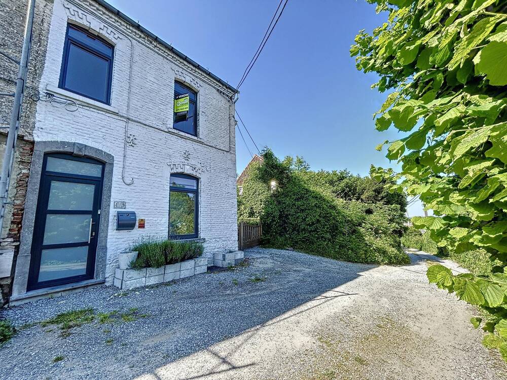 Maison à vendre à Montigny-le-Tilleul 6110 190000.00€ 3 chambres 110.00m² - annonce 539137