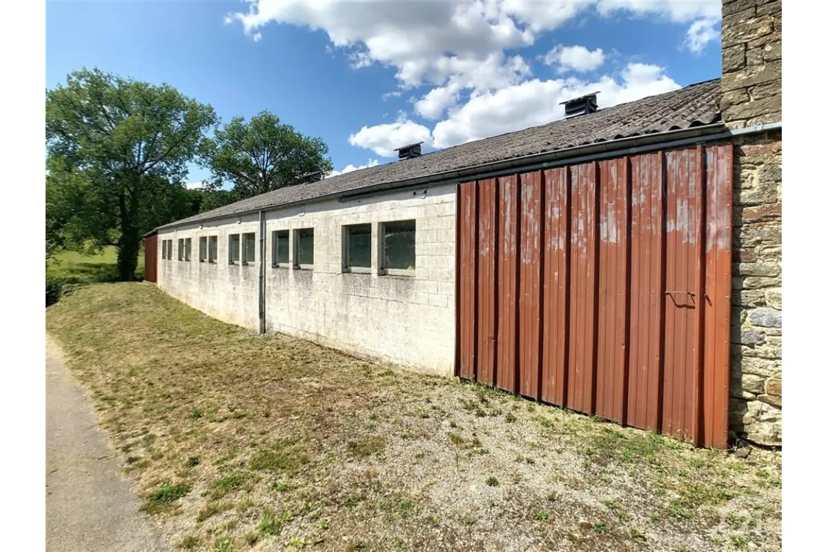 Commerce à louer à Monceau-Imbrechies 6592 1400.00€  chambres m² - annonce 540002