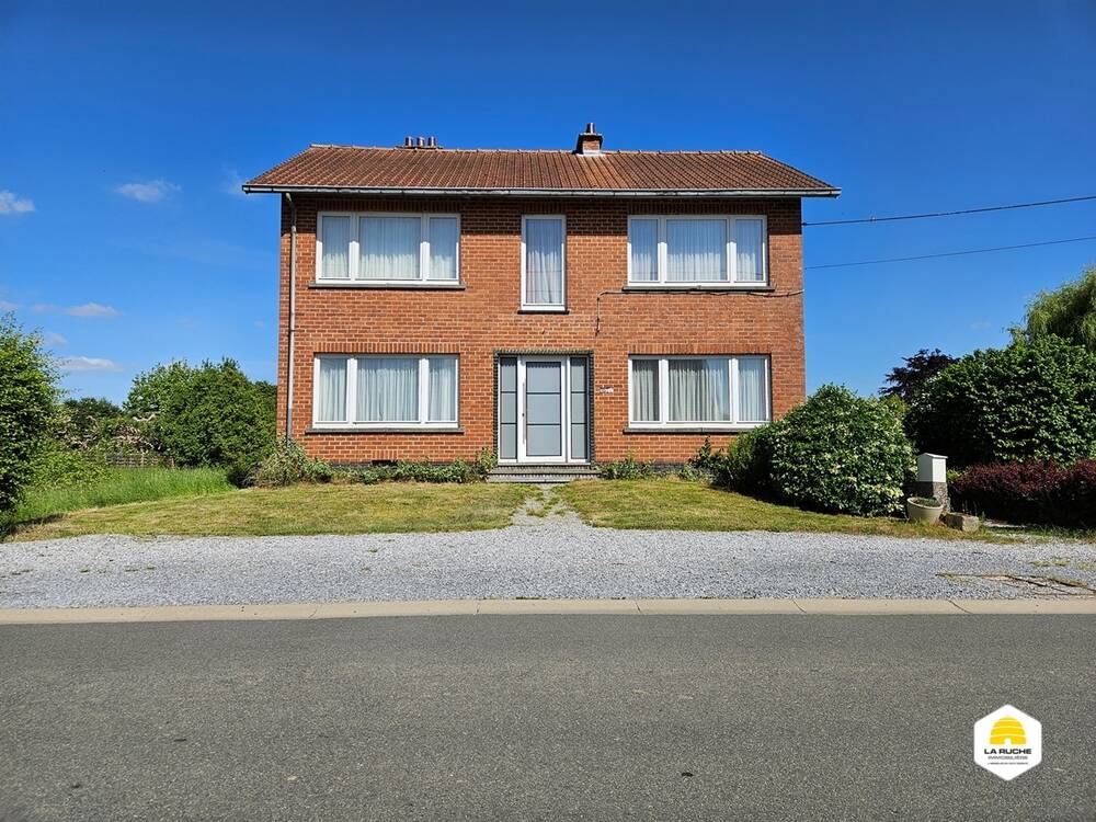 Maison à vendre à Nalinnes 6120 275000.00€ 4 chambres 126.00m² - annonce 540228
