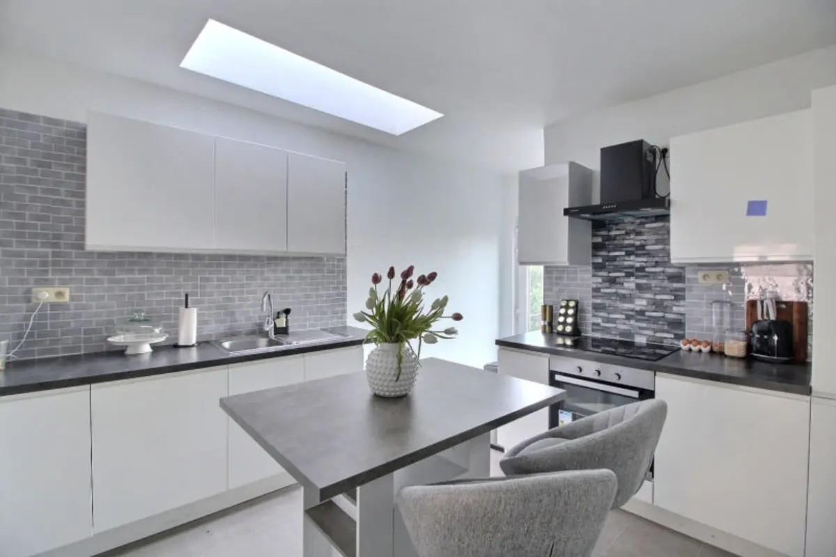 Maison à vendre à Bouffioulx 6200 199000.00€ 4 chambres 122.00m² - annonce 646718