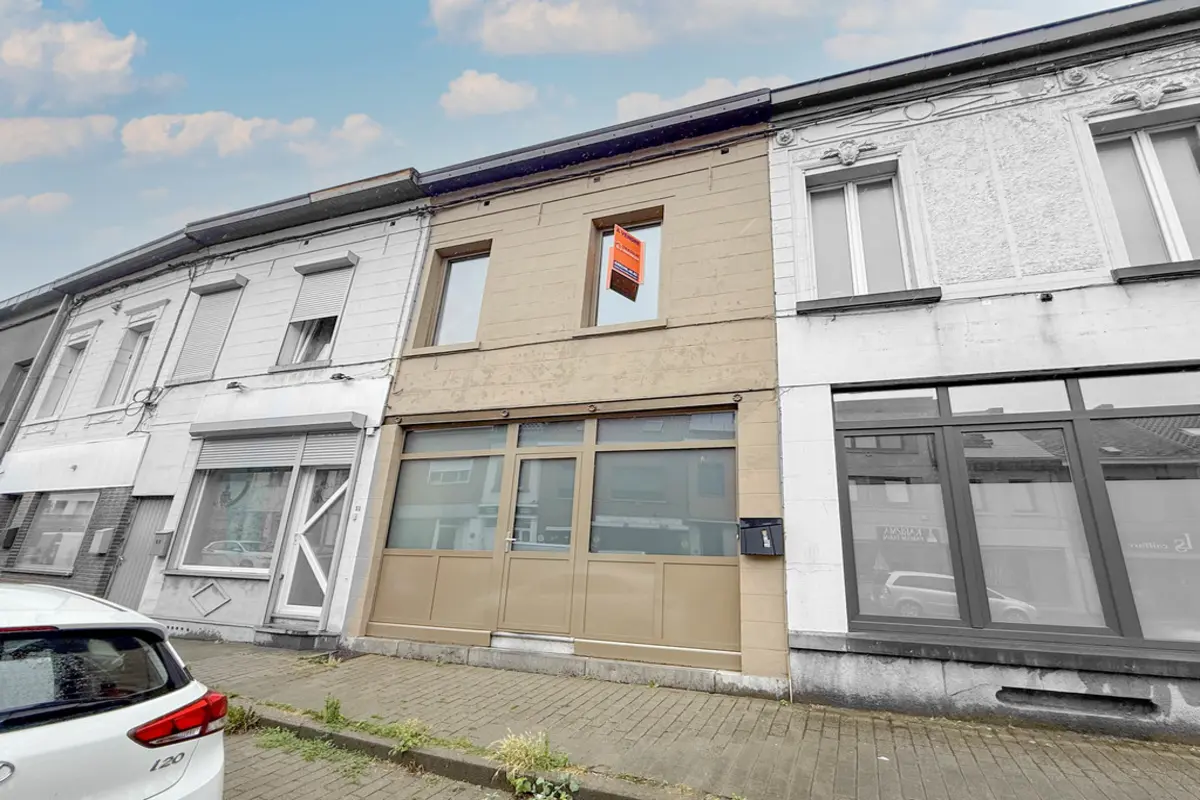 Maison à vendre à Haine-Saint-Pierre 7100 189000.00€ 2 chambres 119.00m² - annonce 539997