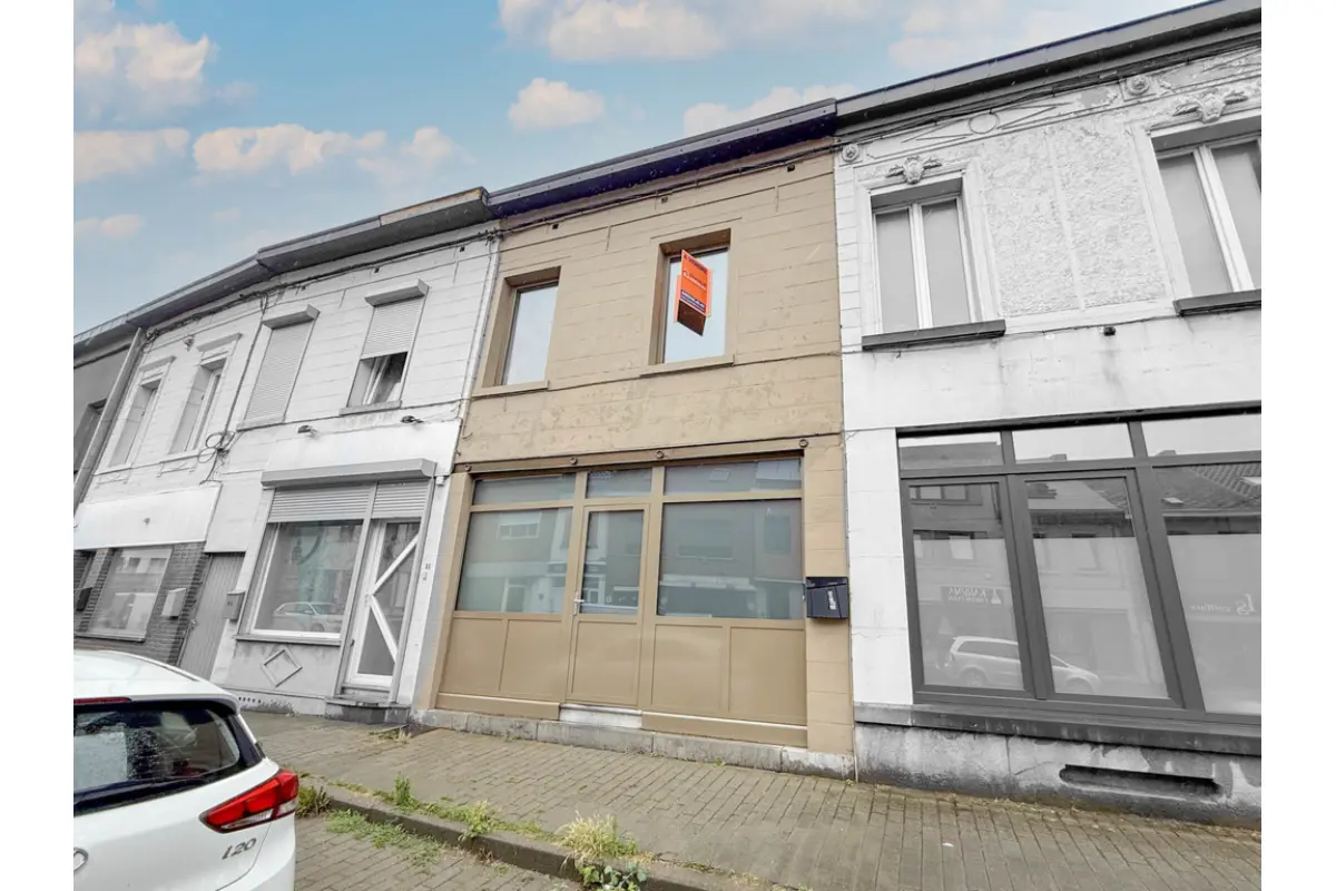 Maison à vendre à Haine-Saint-Pierre 7100 189000.00€ 2 chambres 119.00m² - annonce 539997