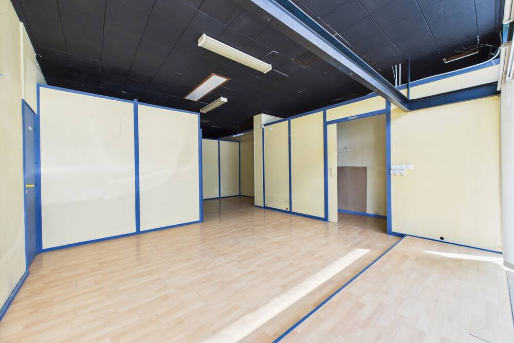 Commerce à vendre à Mouscron 7700 79000.00€ chambres 67.00m² - annonce 540800