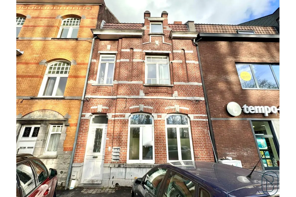 Immeuble de rapport - Immeuble à appartement à vendre à Tournai 7500 399000.00€ 4 chambres 250.00m² - annonce 540608