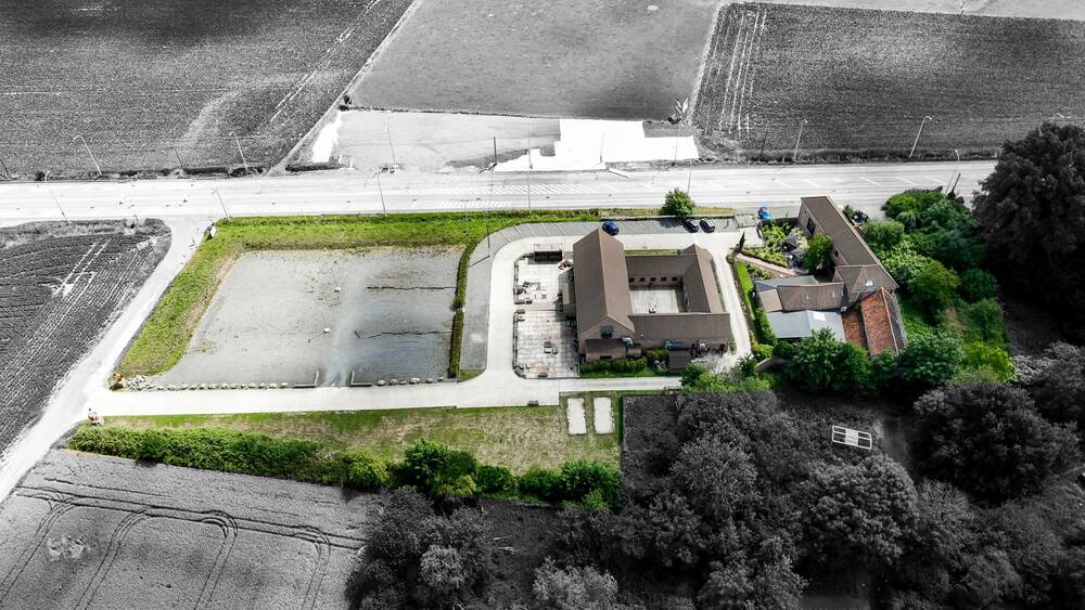 Commerce à vendre à Esquelmes 7743 1650000.00€  chambres 1000.00m² - annonce 541933