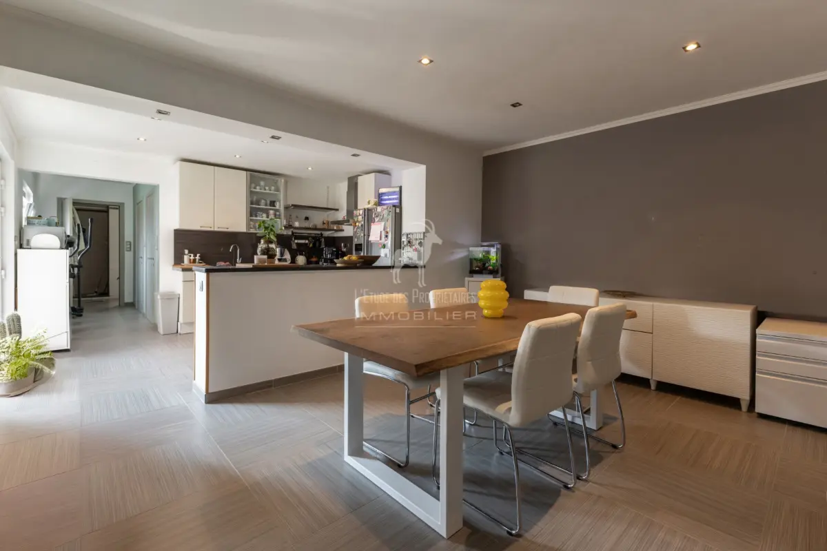 Maison à vendre à Jumet 6040 264999.00€ 3 chambres 159.00m² - annonce 541453