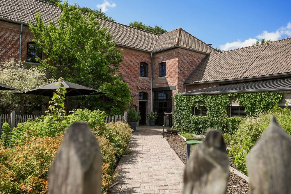 Commerce à vendre à Esquelmes 7743 1650000.00€  chambres 451.00m² - annonce 541931