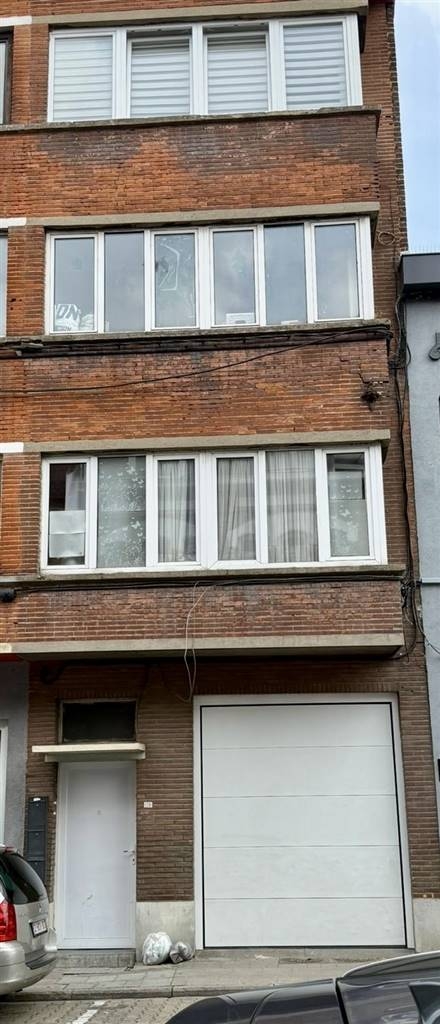 Immeuble de rapport - Immeuble à appartement à vendre à Montignies-sur-Sambre 6061 350000.00€ 3 chambres 210.00m² - annonce 541439