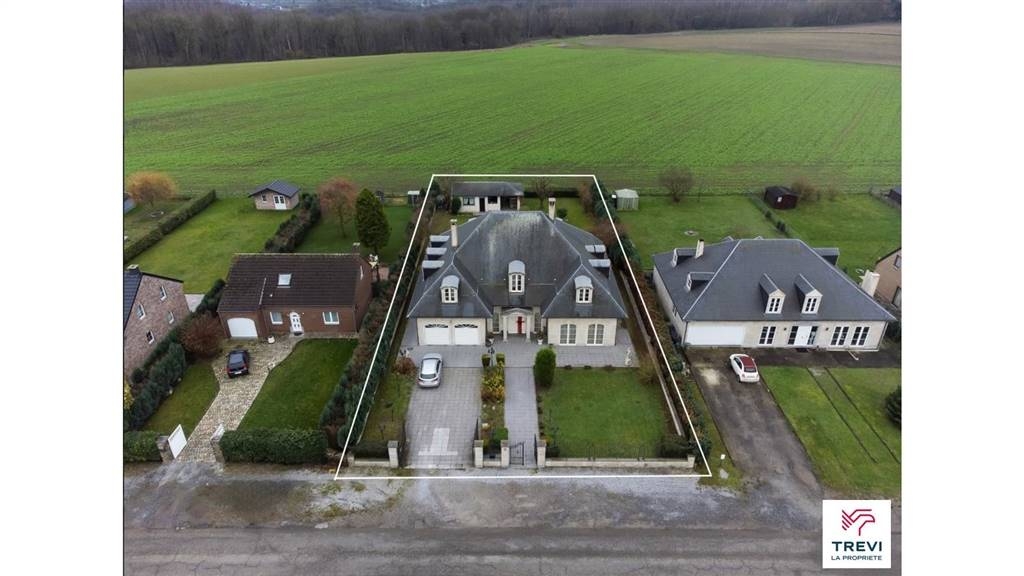 Maison à à Wanfercée-Baulet 6224 990000.00€ 5 chambres 450.00m² - annonce 542732