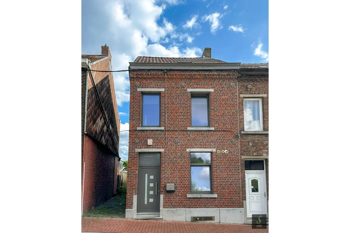 Maison à vendre à Houdeng-Aimeries 7110 260000.00€ 2 chambres 140.00m² - annonce 542968