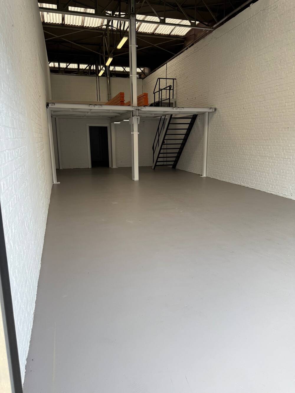 Box à vendre à Ghlin 7011 140000.00€ chambres m² - annonce 545155
