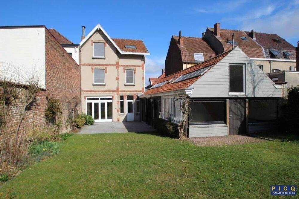 Maison à louer à Tournai 7500 1375.00€ 4 chambres m² - annonce 546191