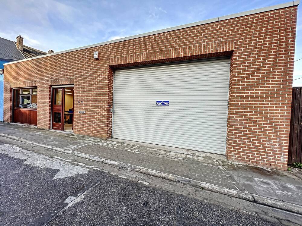 Commerce à louer à Charleroi 6000 1350.00€ chambres 190.00m² - annonce 547531
